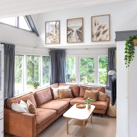 Idyllic Cottage, Close To The Beach, Nature, And بيت للعطل إيبلتوفت