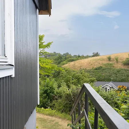 بيت للعطل Idyllic Cottage, Close To The Beach, Nature, And