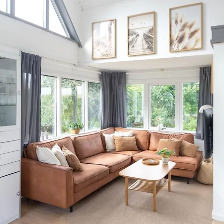 بيت للعطل Idyllic Cottage, Close To The Beach, Nature, And *